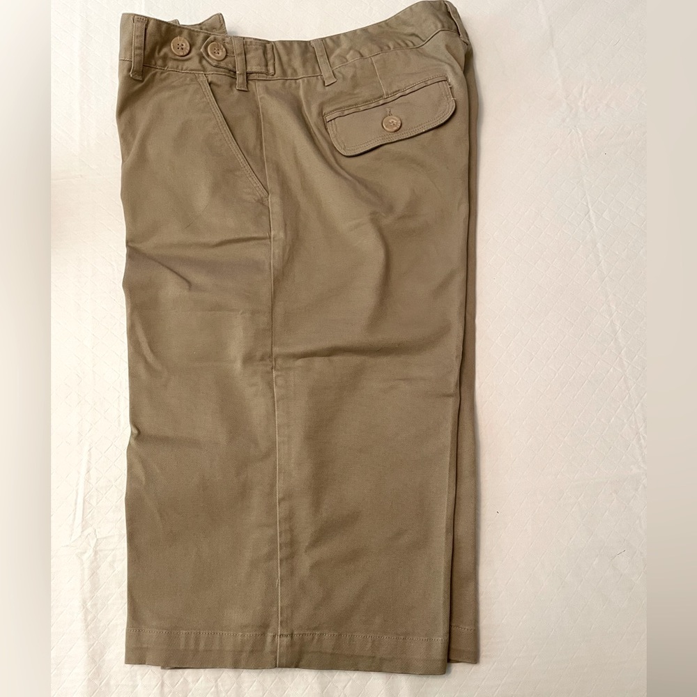 💙 Jessica Sport size 12 vintage Cargo Walking Short in a medium tan colour.